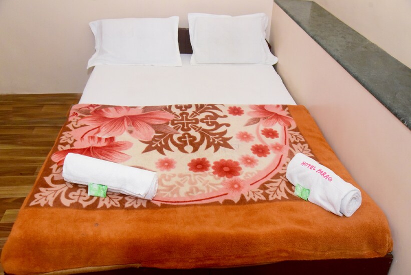 Hotel Parag | Standard Non Ac Room